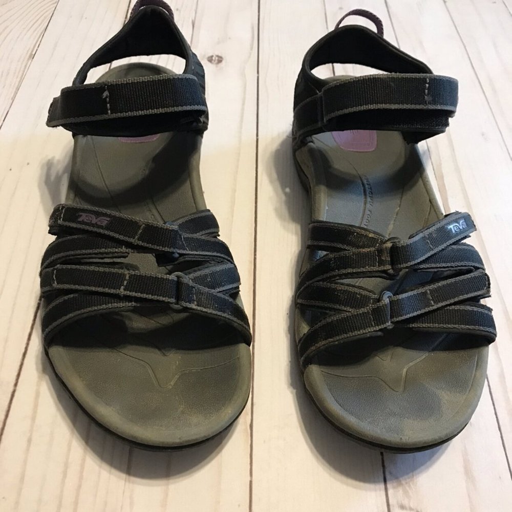 Teva Sandals Size 9